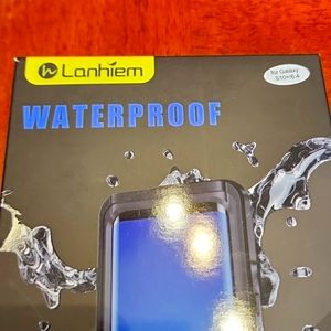 New in Box waterproof protective case for Samsung Galaxy S10+
